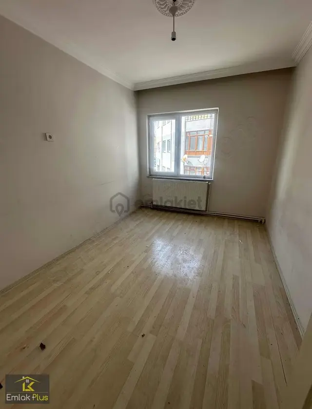 Emlak Plus'tan Satılık Fırsat Daire 3