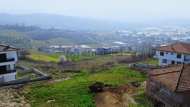 Yalova Akköy Şahin Tepesinde Satılık Villa İmarlı 331,31 M2 Arsa 3