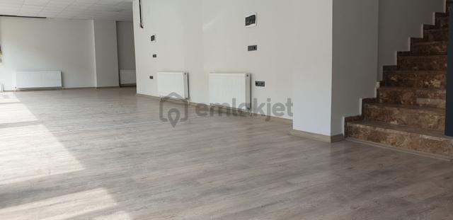 Aksaray Çarşı Merkezinde 300 M² Dükkan 5