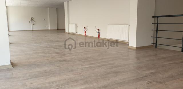 Aksaray Çarşı Merkezinde 300 M² Dükkan 4