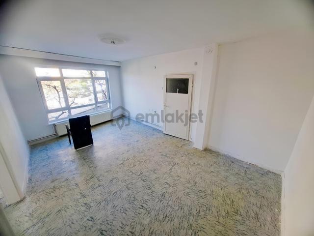 Kalaba Mahallesinde 2+1 Ön Cephe 90m2 3