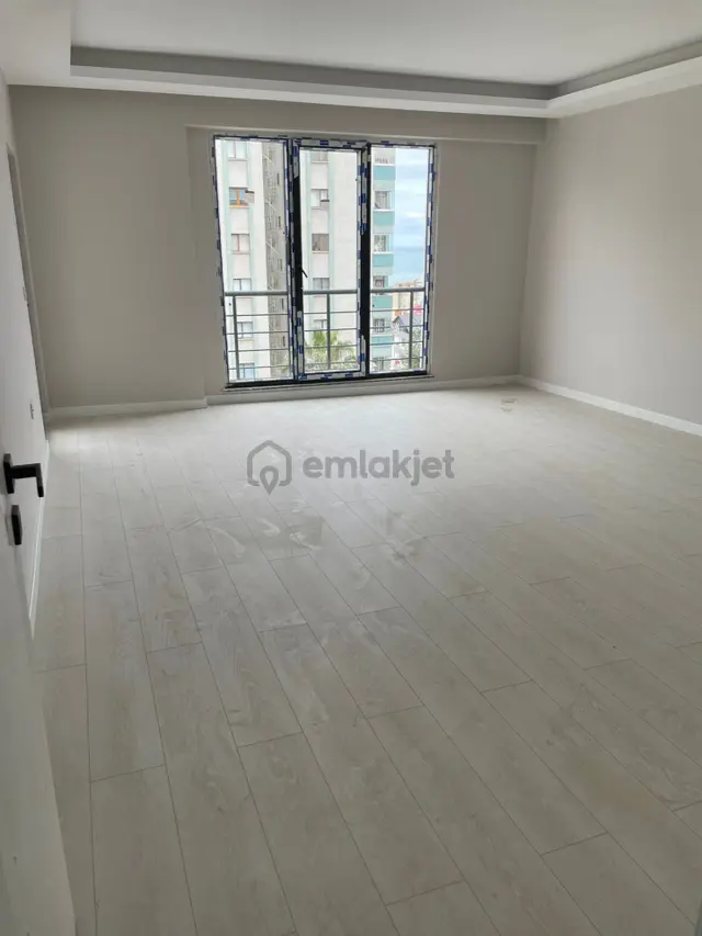2 Nolu Beşirlide Satılık Lüx Daire 3