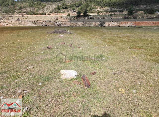 Muğla Menteşe Akçaova'da 4 Katlı İmarlı Köşe Parsel, Yatırımlık 2