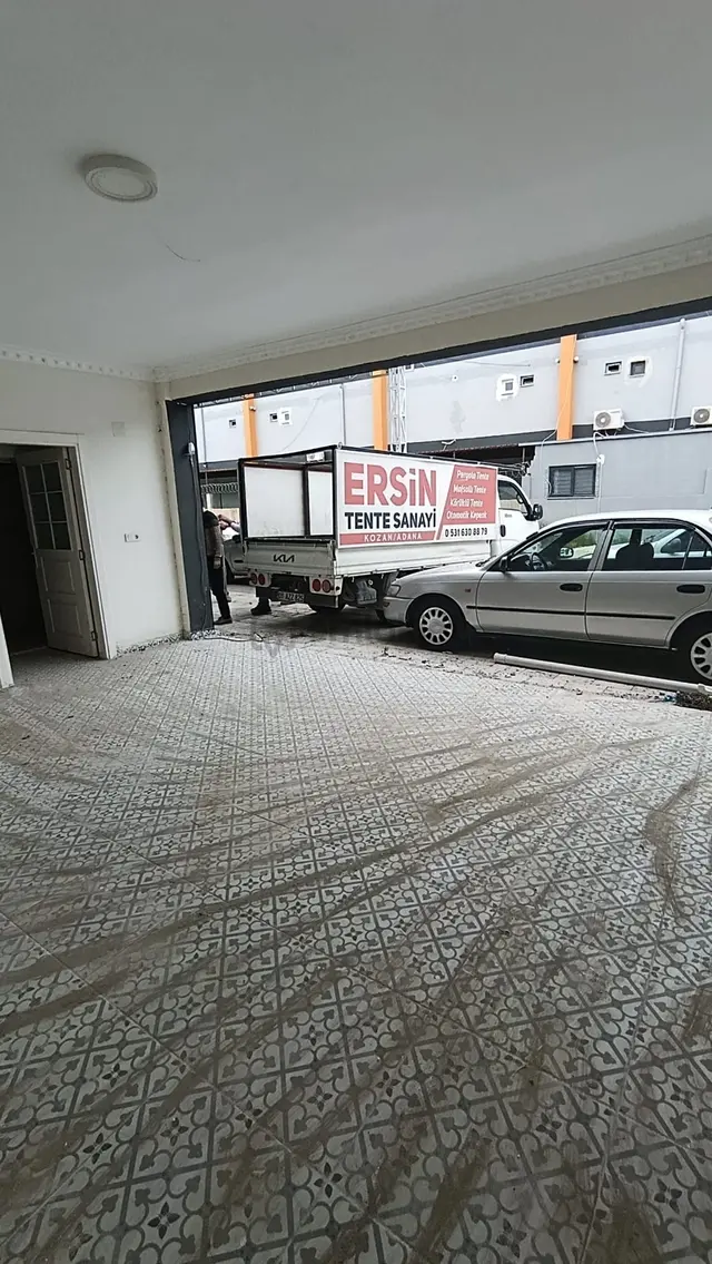 Kozan Gayrimenkulden Acil Satılık Oto Galericilerde Hazır Dükkan 2