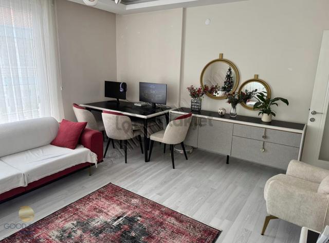 Güvenevler'de Satılık 3+1 Daire Full Yapılı Kapalı Balkon Güney 4