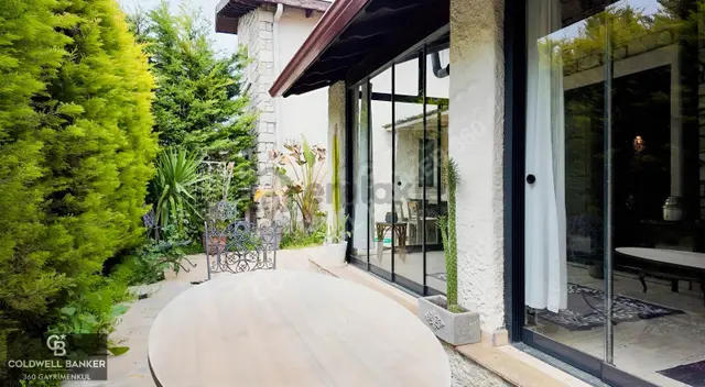 Urla Yağcılar Site İçi Bahçeli 1+1 Satılık Taş Loft Villa 2