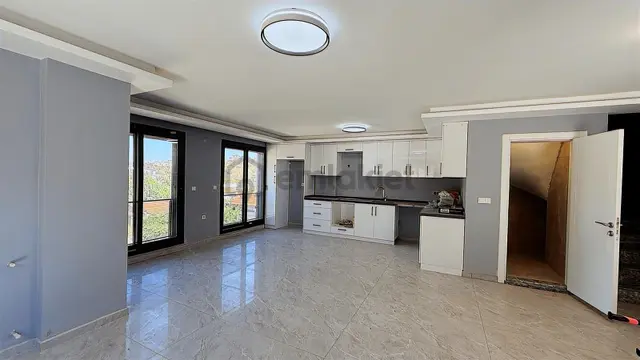 Seferihisar Ulamış Köyiçi Doğa Manzaralı Tripleks Villa 3