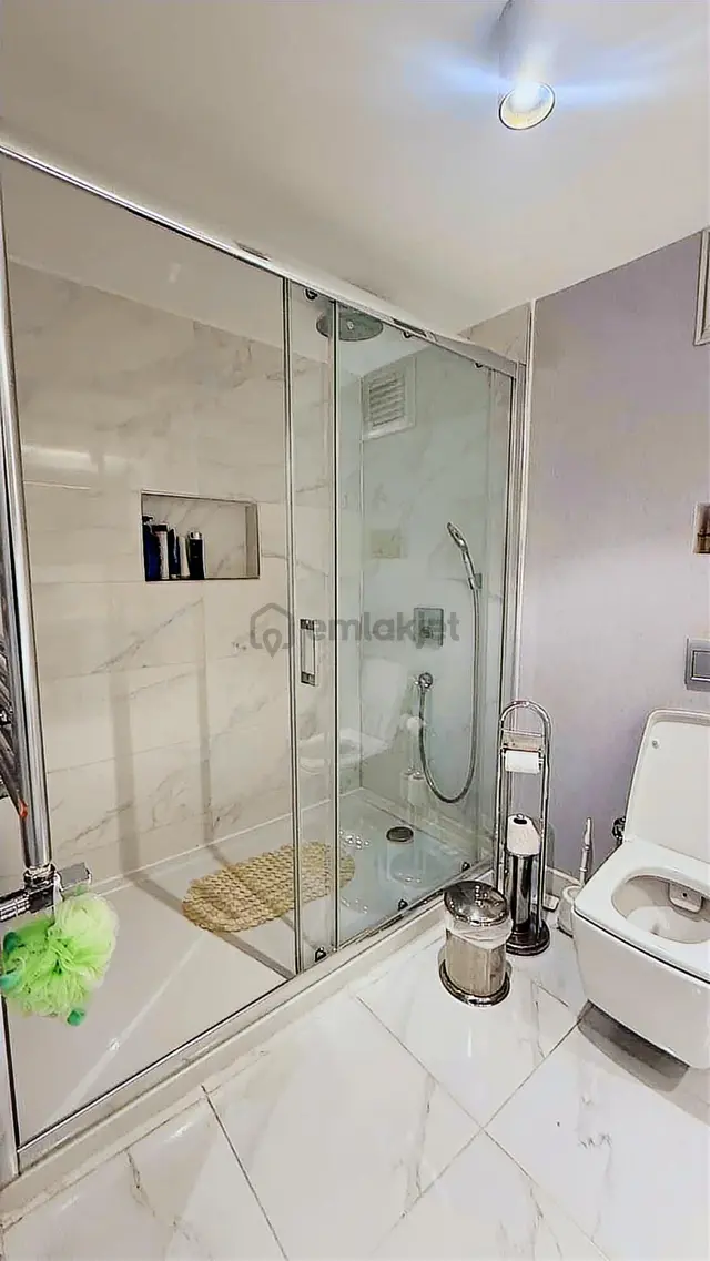 Alsancak'ın En Prestijli Noktasın'da 4+1 265 M² Lüks Daire 1