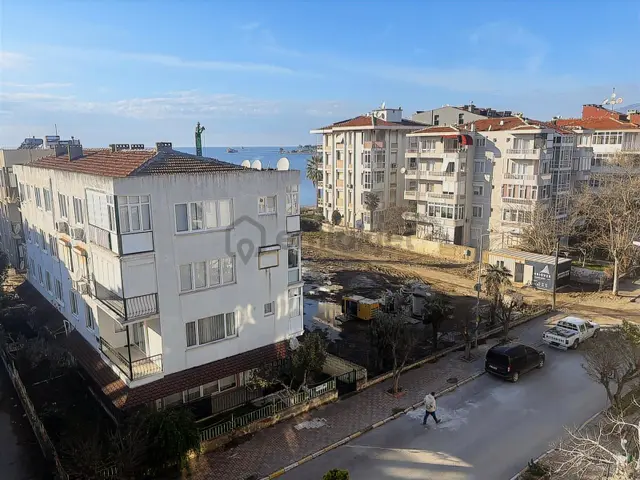 Erdek Zeytinli Mah.deniz Manzaralı Satılık Daire 2