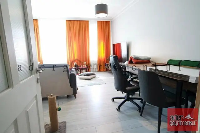 Büyükesat'ta Satılık Full Yapılı Ara Katta Kombili 3+1 Ader'den 3