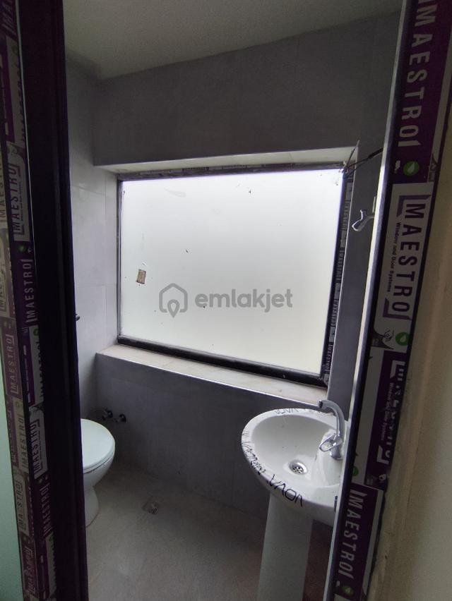 Merkezi Konumda Kiralık Ofisler Ve Dükkan 5