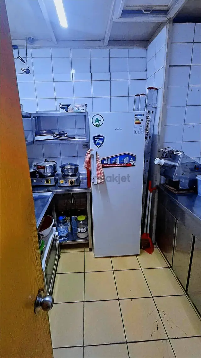 Avm İçerisinde Devren Kumpir,tost,sandviç Dükkanı 3