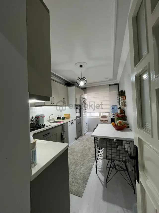 🏡 Göl-san Gayrimenkul’den 🏡 Turan Mahallesi Bulvar Üstü Fırsat 3+1 !!! 3