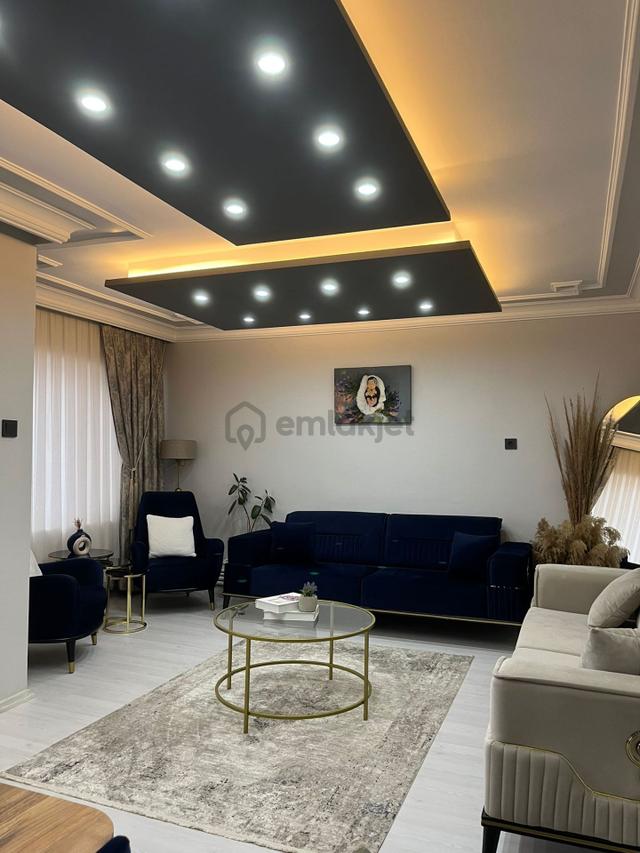 🏡 Göl-san Gayrimenkul’den 🏡 Turan Mahallesi Bulvar Üstü Fırsat 3+1 !!! 4