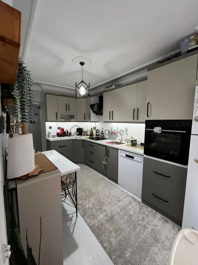 🏡 Göl-san Gayrimenkul’den 🏡 Turan Mahallesi Bulvar Üstü Fırsat 3+1 !!! 1