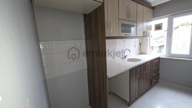 Sıfır Tadilatlı Asansörlü Arakat 4