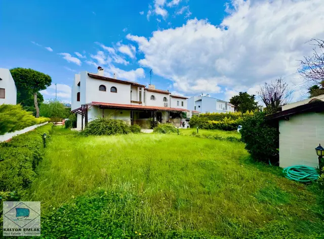Kalyon'dan Ilıca Şantiye'de Yıllık Kiralık Plaja 500 Metre Villa 1