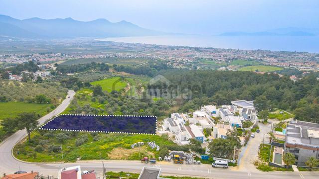 Kuşadasında İmara Teğet Deniz Manzaralı Satılık Arazi 4