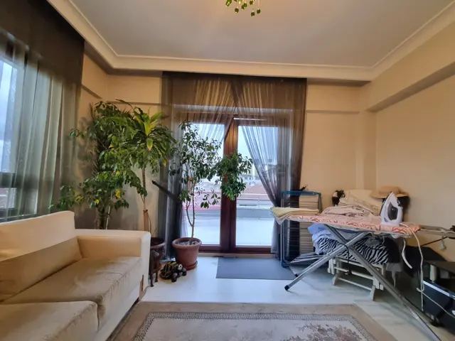 Lüks Yapılı - Metroya Yürüme Mesafesinde 7 Dk-teraslı -5+1 Daire 2