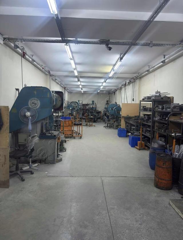 İkitelli Osb Bağ. Gün. San. Sit Kiralık Cadde Üzeri 6 Dükkan 5