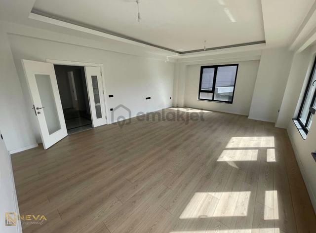 Serdivan 2.cadde Elbirlik Yaşam Sitesi 170m2 4+1 Ferah Daire 5