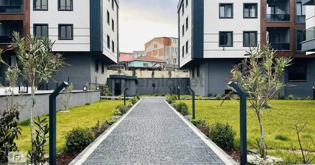 Silivri Fatih Mahallesi Site İçi Satılık 3+1 Sıfır Ara Kat Daire 5