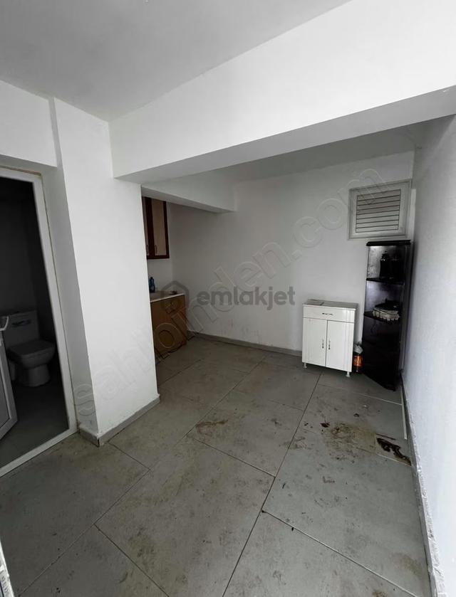 Rass Yapı'dan Armutlu'da Kemalpaşa Caddesi Üstü Kiralık Ofis!!! 2