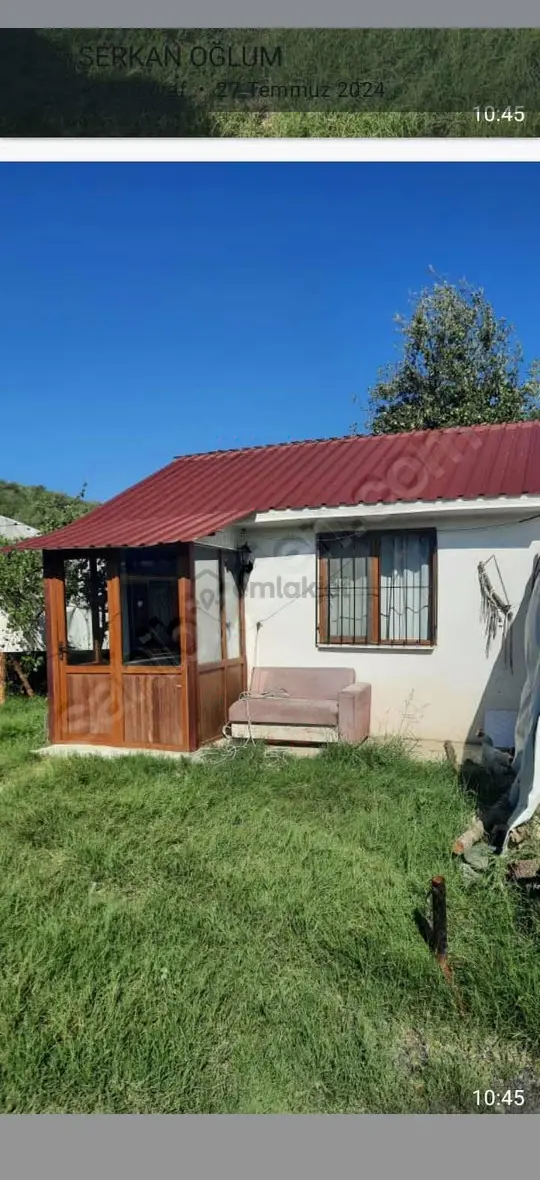 Banaz Hatipler Köyünde 5800m2 Tarla İçinde Ev 1