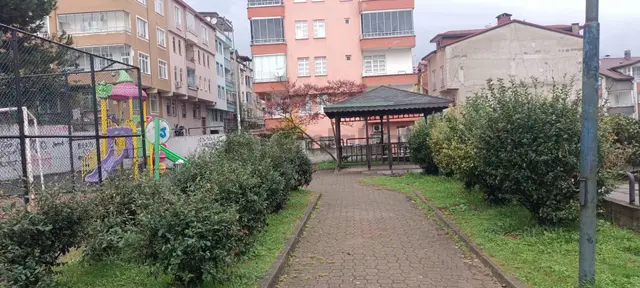 Şirinevler Mahallesinde Satılık Köşebaşı İş Yeri 3