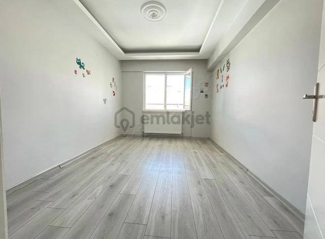 Cadde Üzeri 3+1 Yatırımlık (hazır Kiracılı) Fırsat Daire!!! 5