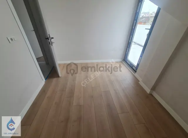 Çayırova Özgürlük Mh.cadde Üstü Lüx 3+1 Üst Dublex 5