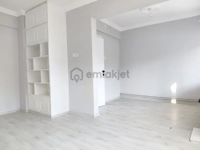 Ecf Emlak'tan Kiralık 2+1 Jeotermalli Daire Mithatpaşa Mah. 4