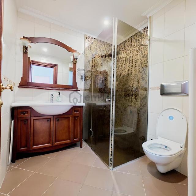 Remax Kaya Florya Şenlikköy Kıralık 4+1 200 M2 Site İçi Daire 5