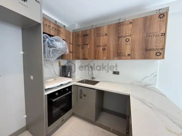 Seferihisar Merkezde Kiralık Sıfır 1+1 Daire 3