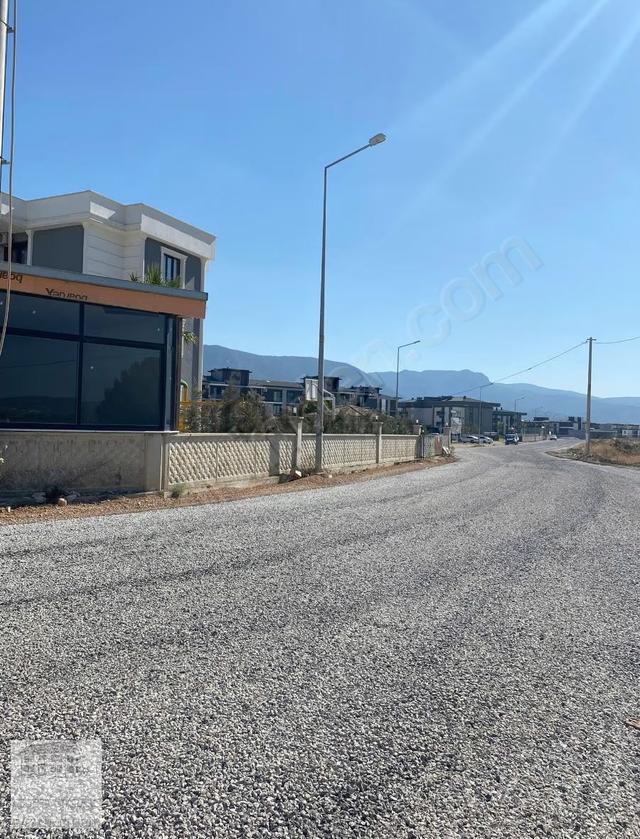 Karaali Çeşme Life Sitesi Dükkan 4