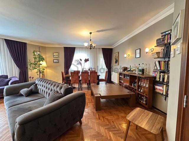 Jetkent1 Sitesinde Cadde Cepheli Yüksek Giriş 3+1 Satılık Daire 4