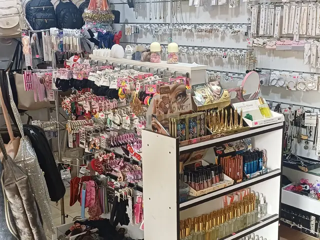 Kalekışladan Şehitler Caddesi Üstü Devren Kiralık İşyeri 2