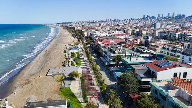 Denize Sıfır Hamam Jakuzi Saunalı 4+2 Teraslı Dubleks 1
