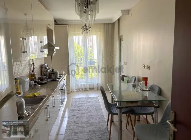 Başakşehir 5. Etap Yeniköy Sitesinde 3+1 145m2 1. Kat 3
