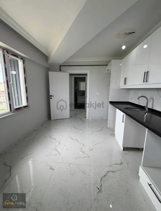 Famili Gayrimenkul'den Kiralık Sıfır Daire 3