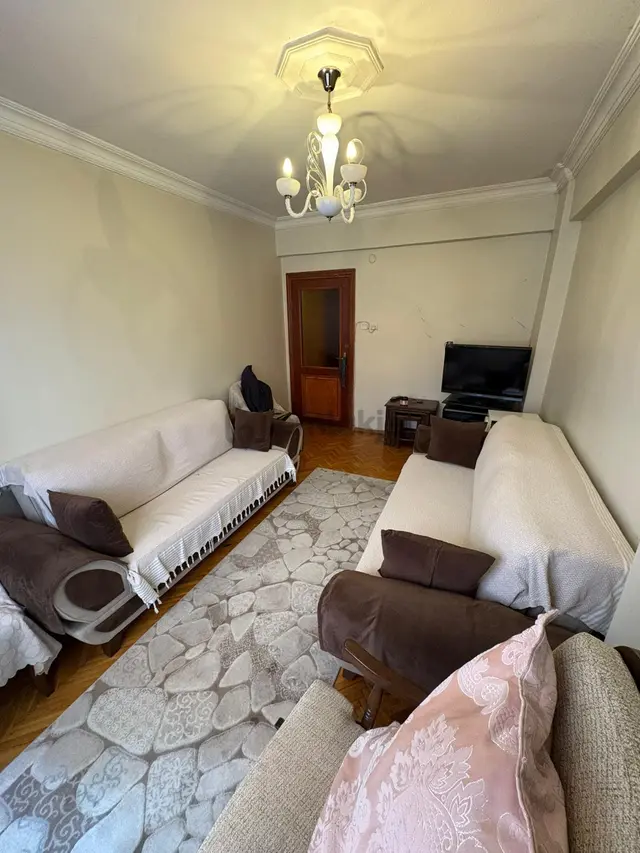 İstanbul House'dan Güngören Güven Mahallesinde 2+1 Ara Kat 5