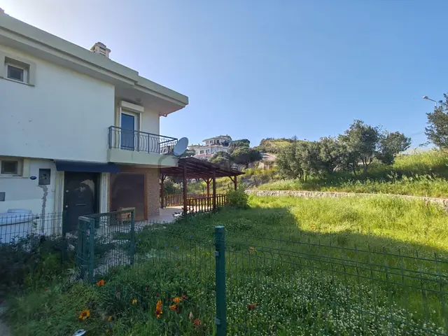 Seferihisar Atatürk Mahallesi Kiralık Deniz Manzaralı Lüx Villa 2