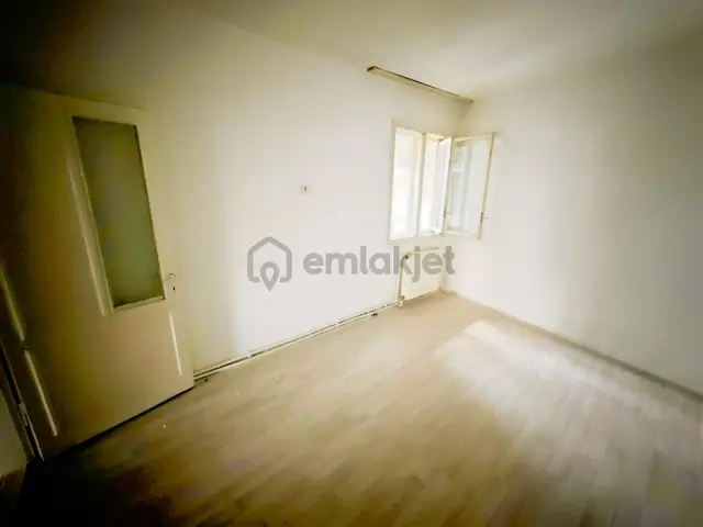Karahan Emlak'tan Sivasın Göbeğinde Kiralık 2+1 Ofis&ev Olarak 4