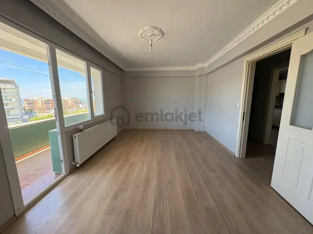 Örnekkenttde Ön Cephe 2+1 Kapalı Mutfak Satılık Daire 5