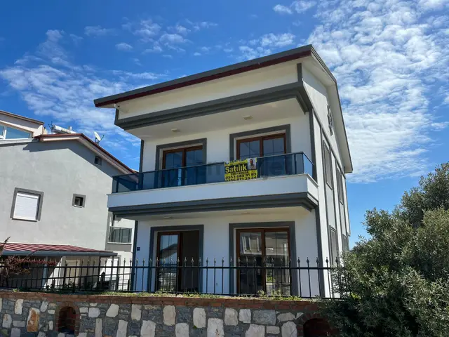 Didim Mersinderede Deniz Manzaralı 4+1 Müstakil Arsalı Villa 3
