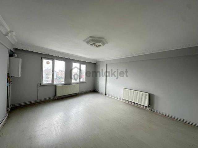 Lerox Uçar'dan Fenk Mah Geniş Kullanışlı Satılık Daire 4