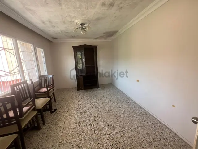 Konak Lale Mahallesinde 2+1 100m2 Ayrı Mutfak Kiralık Daire 5