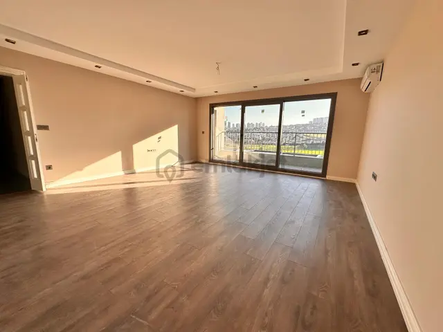 Liv Bahçeşehir'de Kiralık 4+1 Sıfır Daire 1