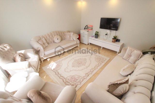 Hemdem Gayrimenkul'den Alsancak'ta Tek Tapu 6+2 Satılık Daire 3
