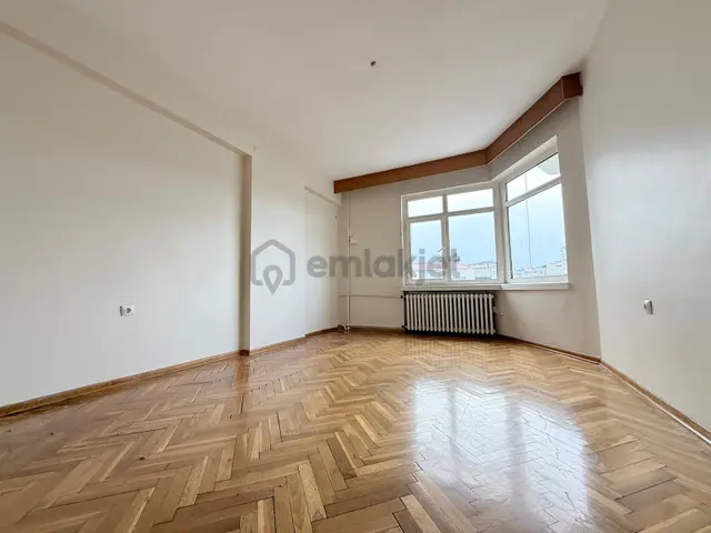 100. Yıl Bulvarına Cephe 3+1 Geniş Ferah Satılık Daire 5
